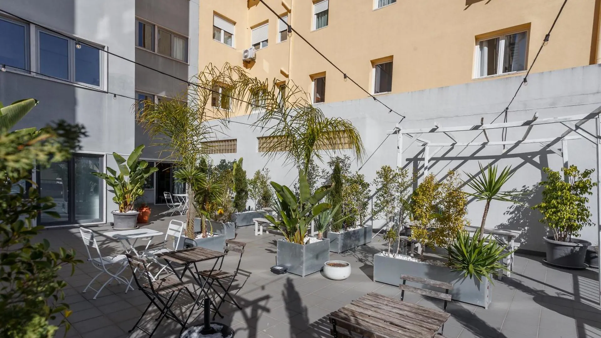 Lisbon Martini Nest By Misha\'S Place 6A location