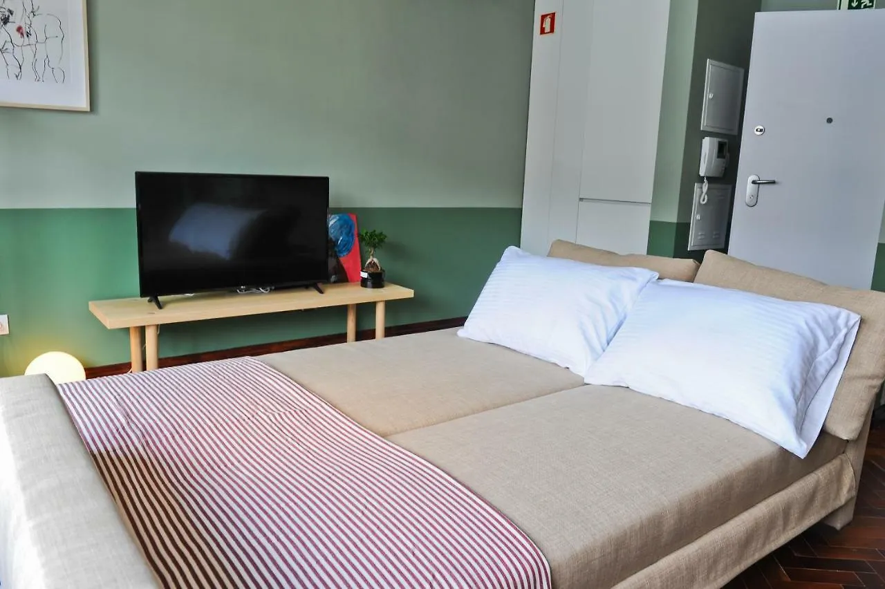 Apartment Lisbon Martini Nest By Misha'S Place 6A